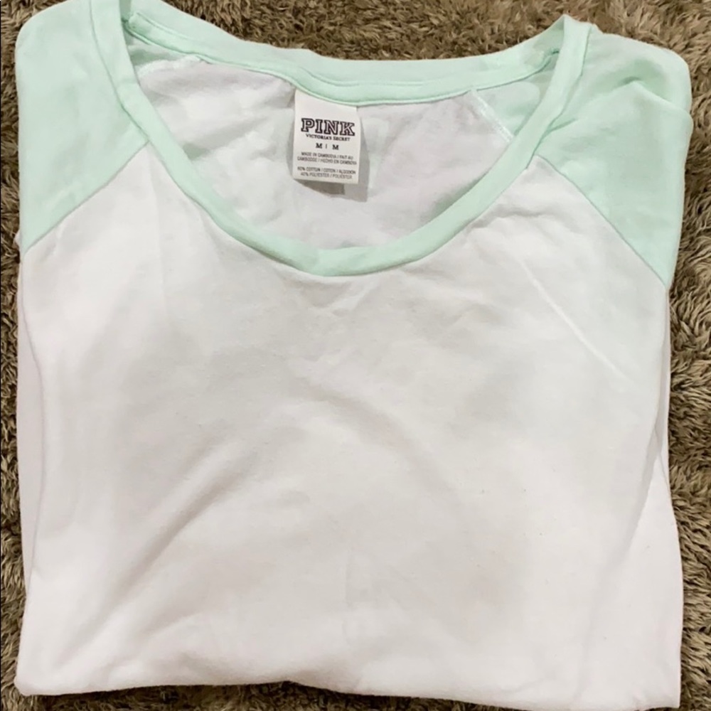 VS pink t shirt